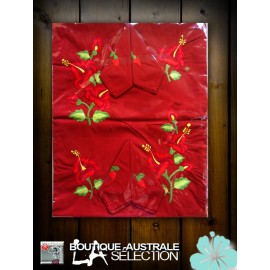 Nappe rectangulaire 2.50 m 1er choix Madagascar Hibiscus sur rouge.