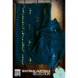 Les nappes madagascar couleur  bleu nuit: broderies champêtres